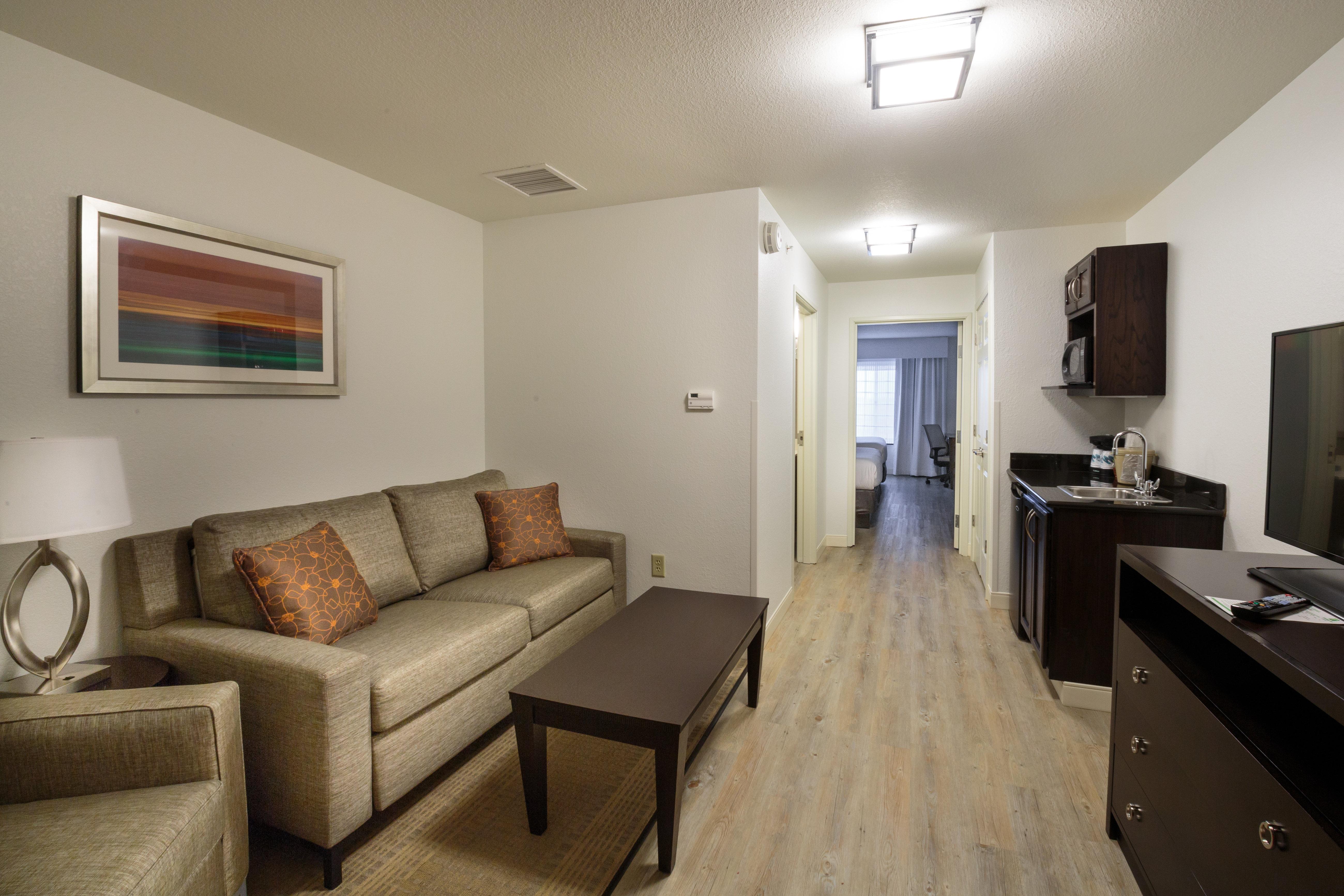 Holiday Inn Hotel & Suites Bloomington Airport By Ihg Dış mekan fotoğraf