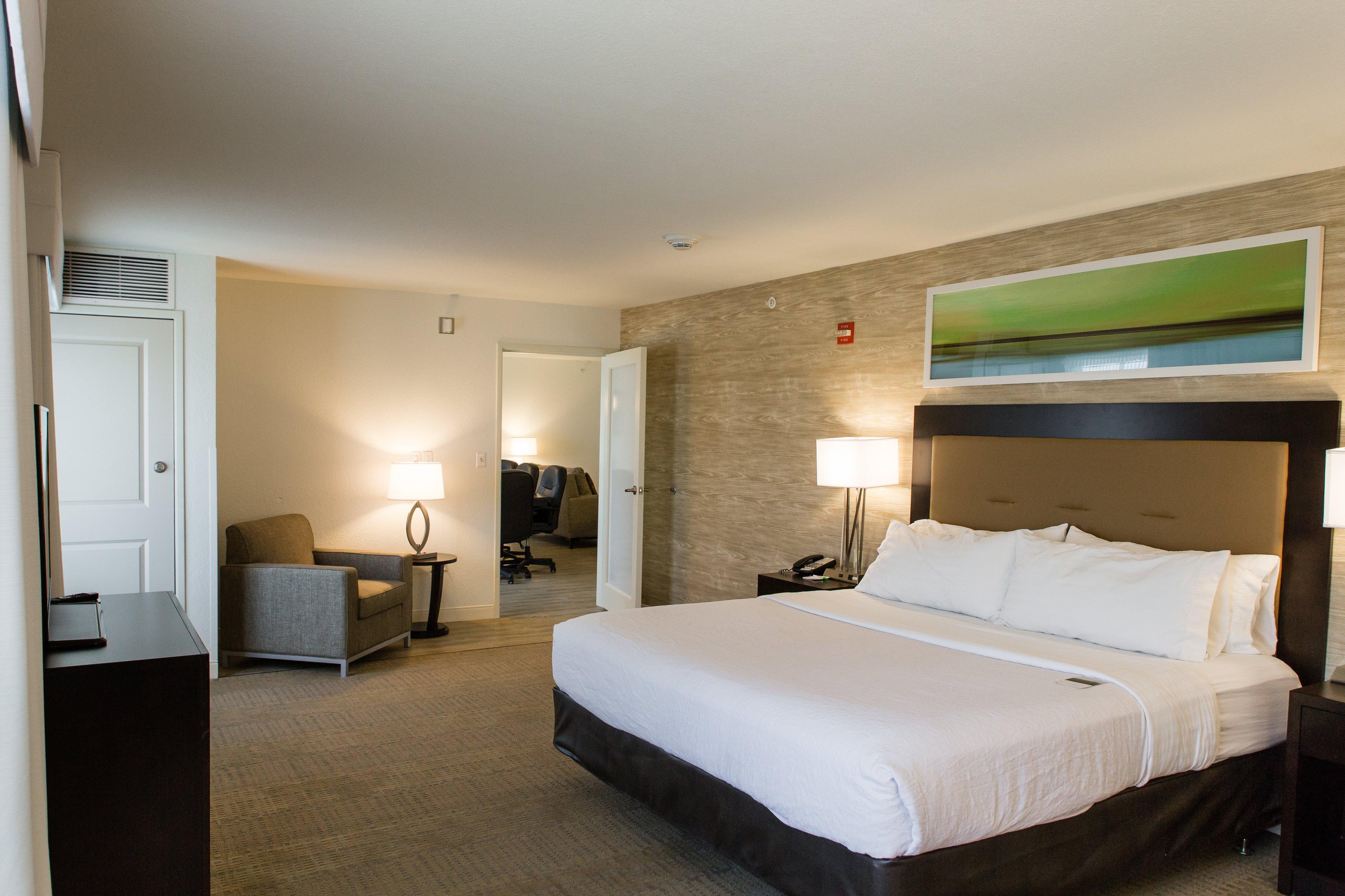 Holiday Inn Hotel & Suites Bloomington Airport By Ihg Dış mekan fotoğraf
