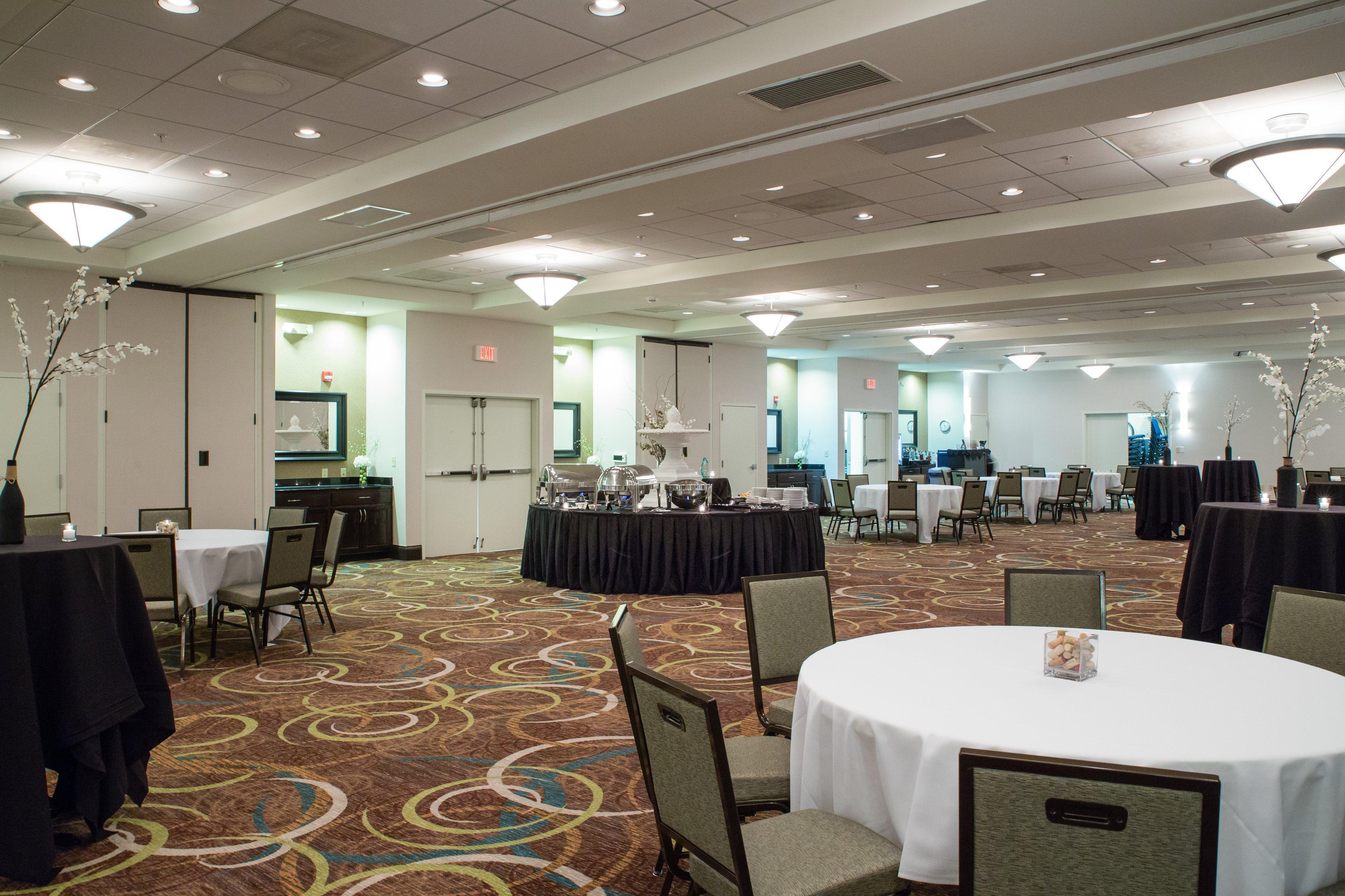 Holiday Inn Hotel & Suites Bloomington Airport By Ihg Dış mekan fotoğraf